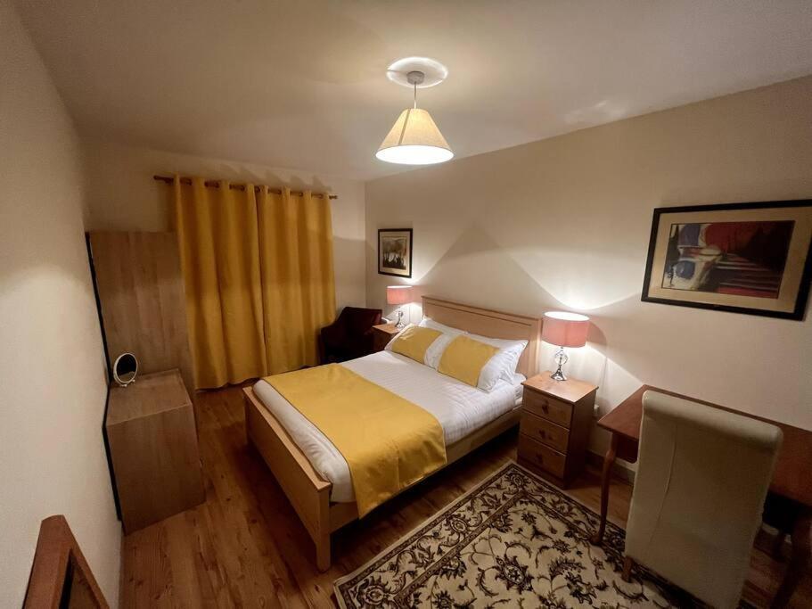 Elegant Rooms And Suites In Knock クノック エクステリア 写真
